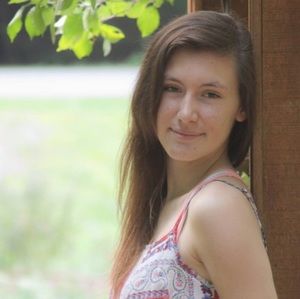 Meet your Posher, Alexis